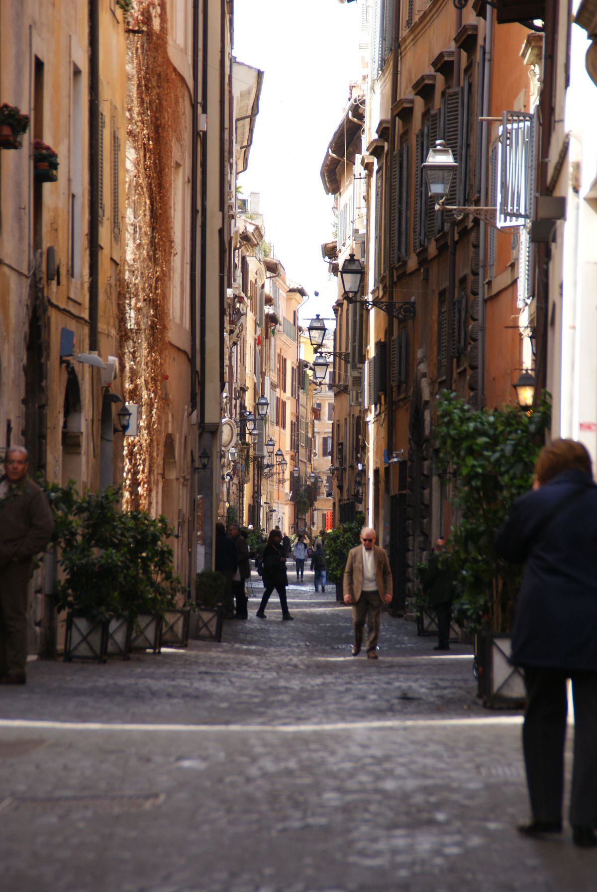 Straat in Rome, maart 2012. Sony A300